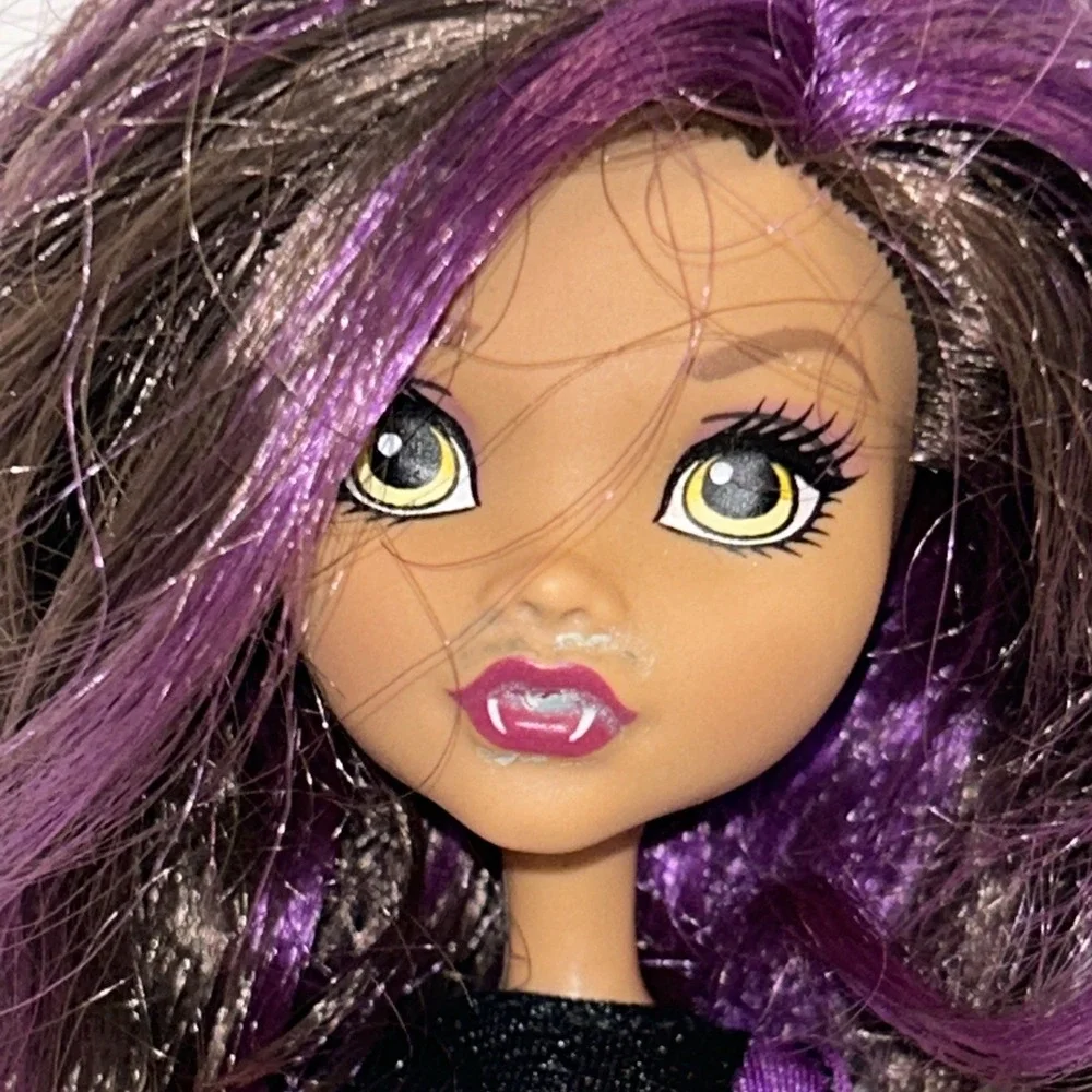 Monster High Skull Shores Clawdeen Wolf‎ Doll D1